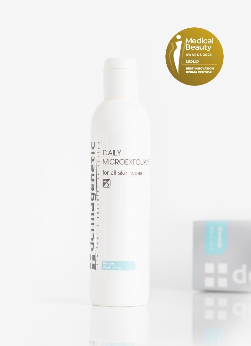 Botanical powder exfoliant with aloe & enzymes that protects the microbiome, smooths texture, and instantly brightens for a healthy, refined glow.